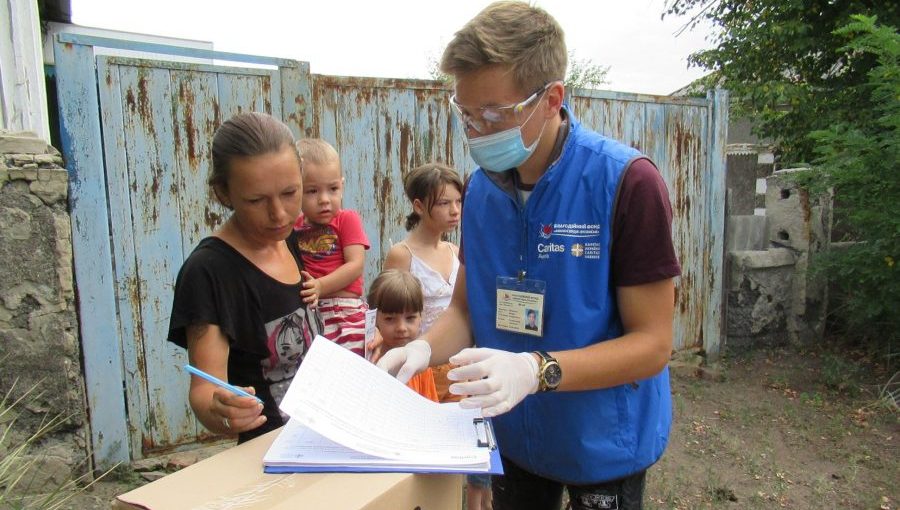 Допомога вразливим сім'ям із дітьми під час COVID-19 у Луганській ...