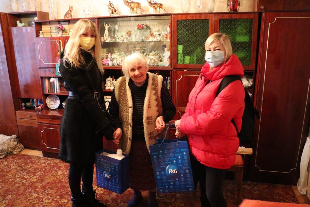 Procter&Gamble та Caritas Ukraine підтримують літніх осіб