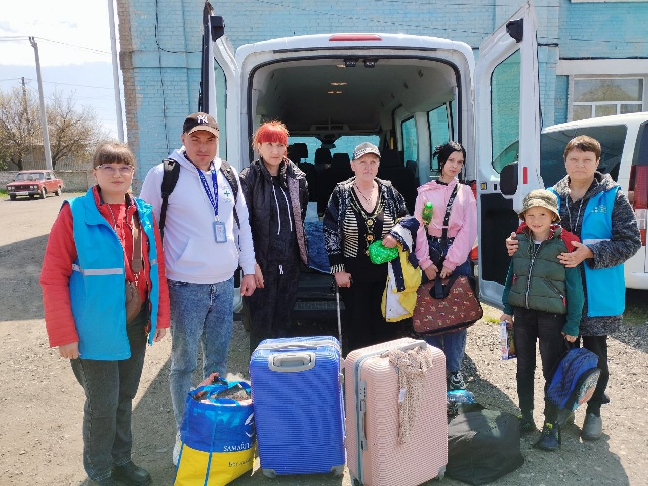 Виїхати з-під обстрілів — лише перший крок: як працює евакуація повного циклу
