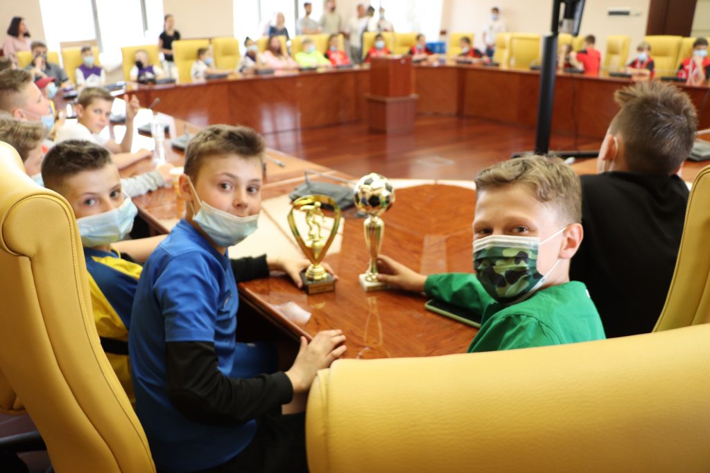 Нагородження в залі УАФ
